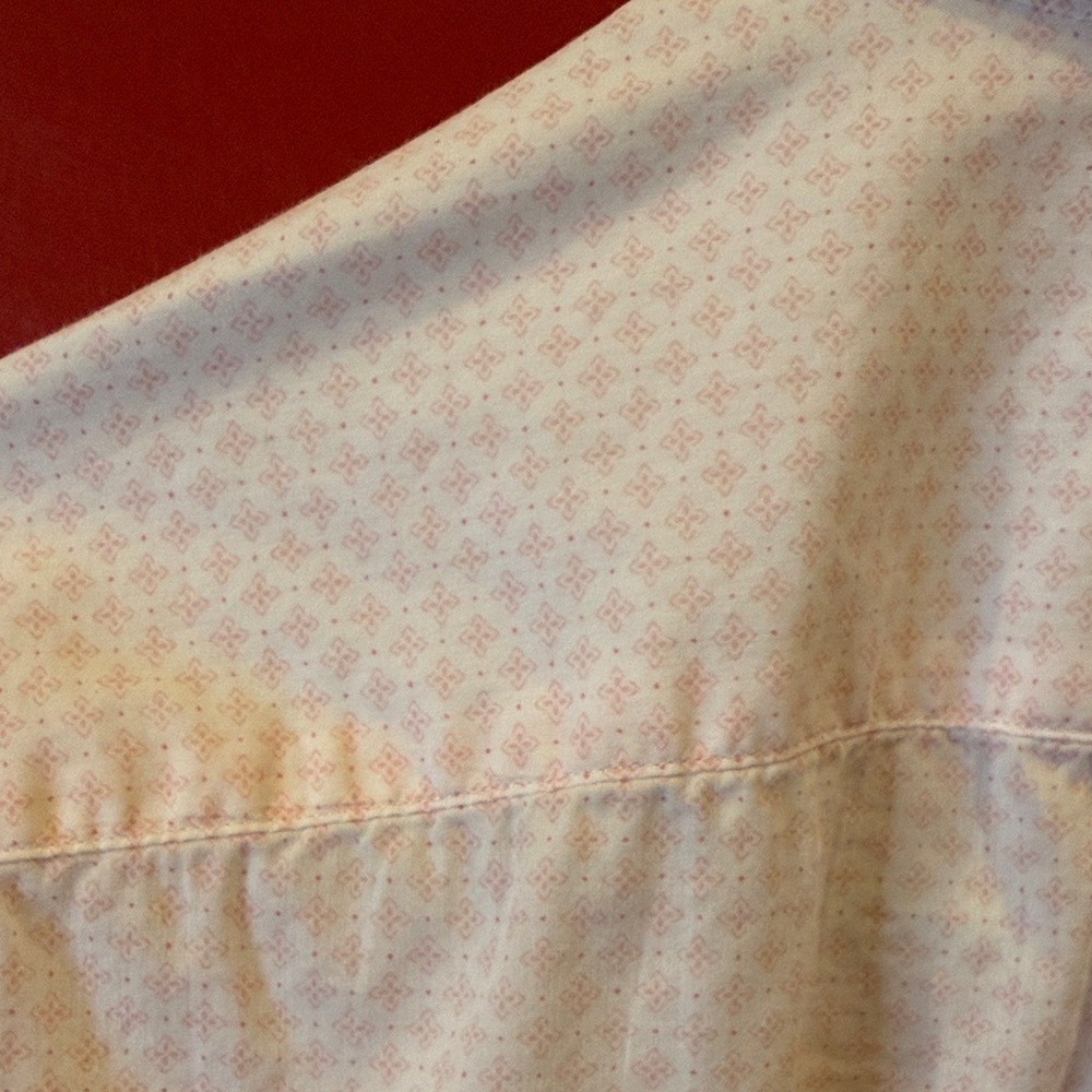 Banana Republic Light Cream Casual Button-Down Shirt size 15/15.5 - Picture 4 of 7